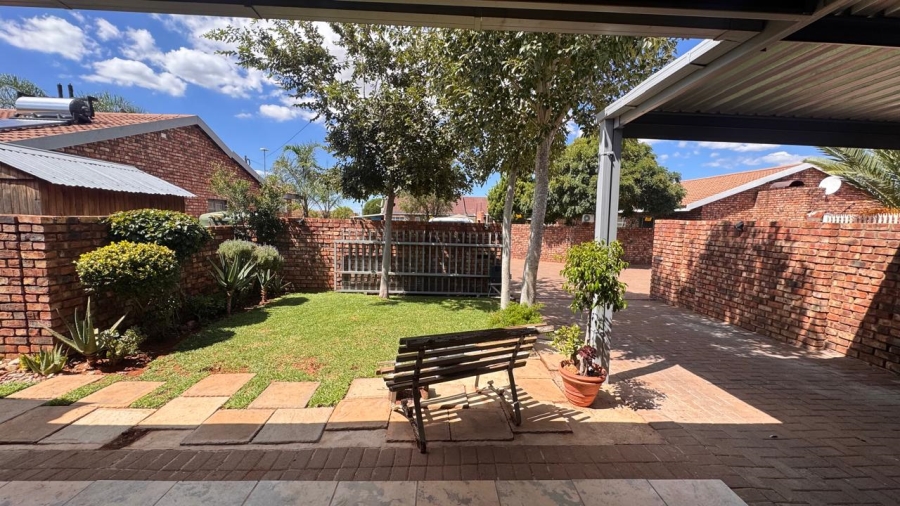 3 Bedroom Property for Sale in South Ridge Northern Cape